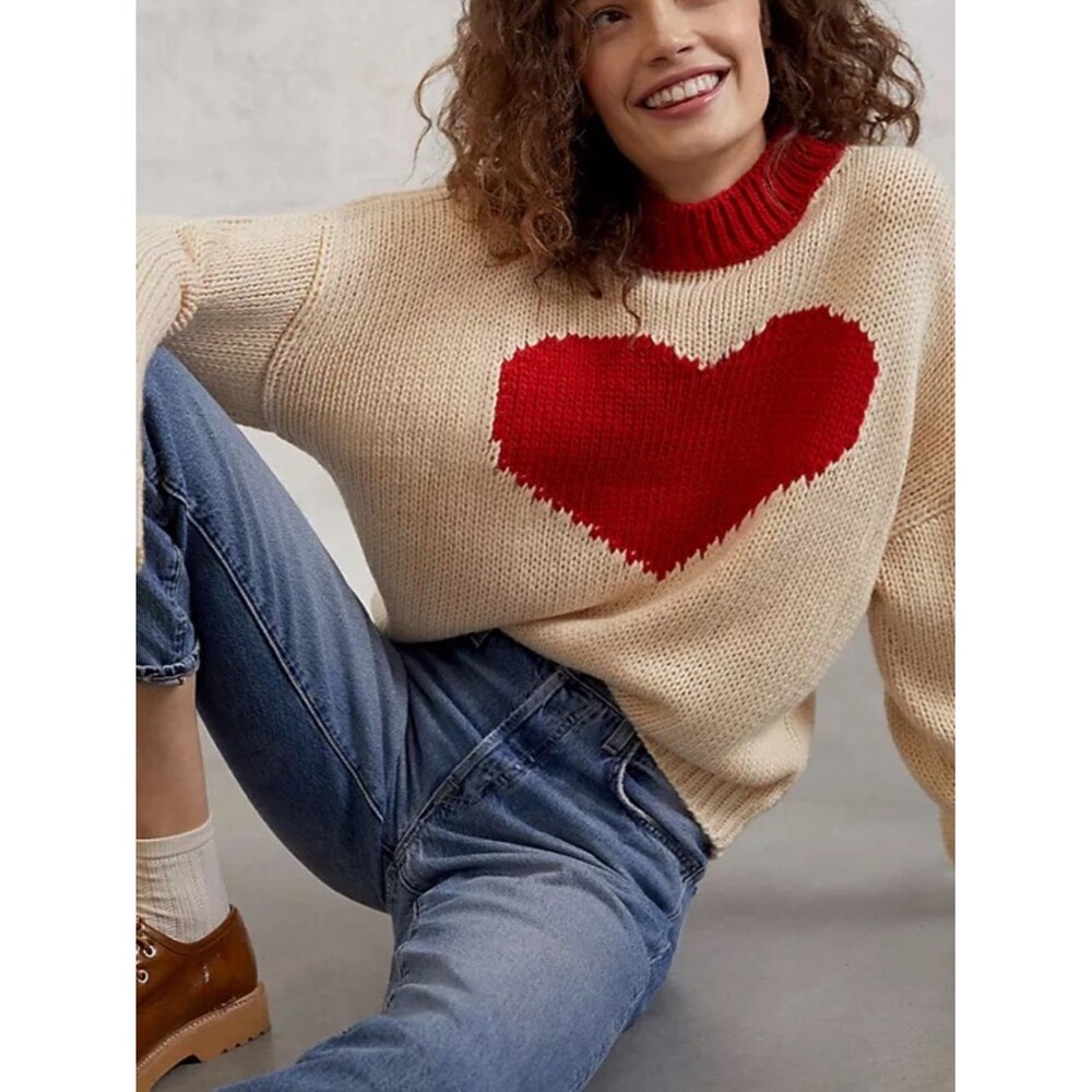 ANTHROPOLOGIE Red Heart Cream Pullover Sweater